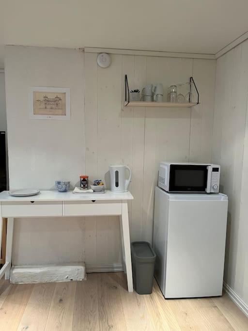 Hybel Med Bad Daire Egersund Dış mekan fotoğraf